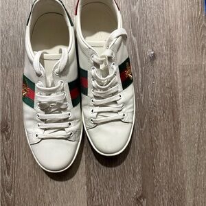 Gucci White Sneakers with Green and Red Stripes